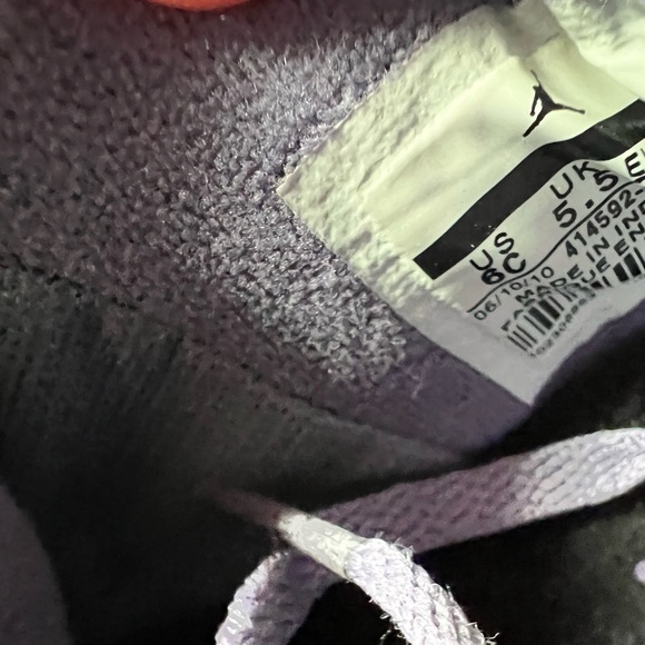 NEVER WORN Jordans (Toddler) - Picture 7 of 7